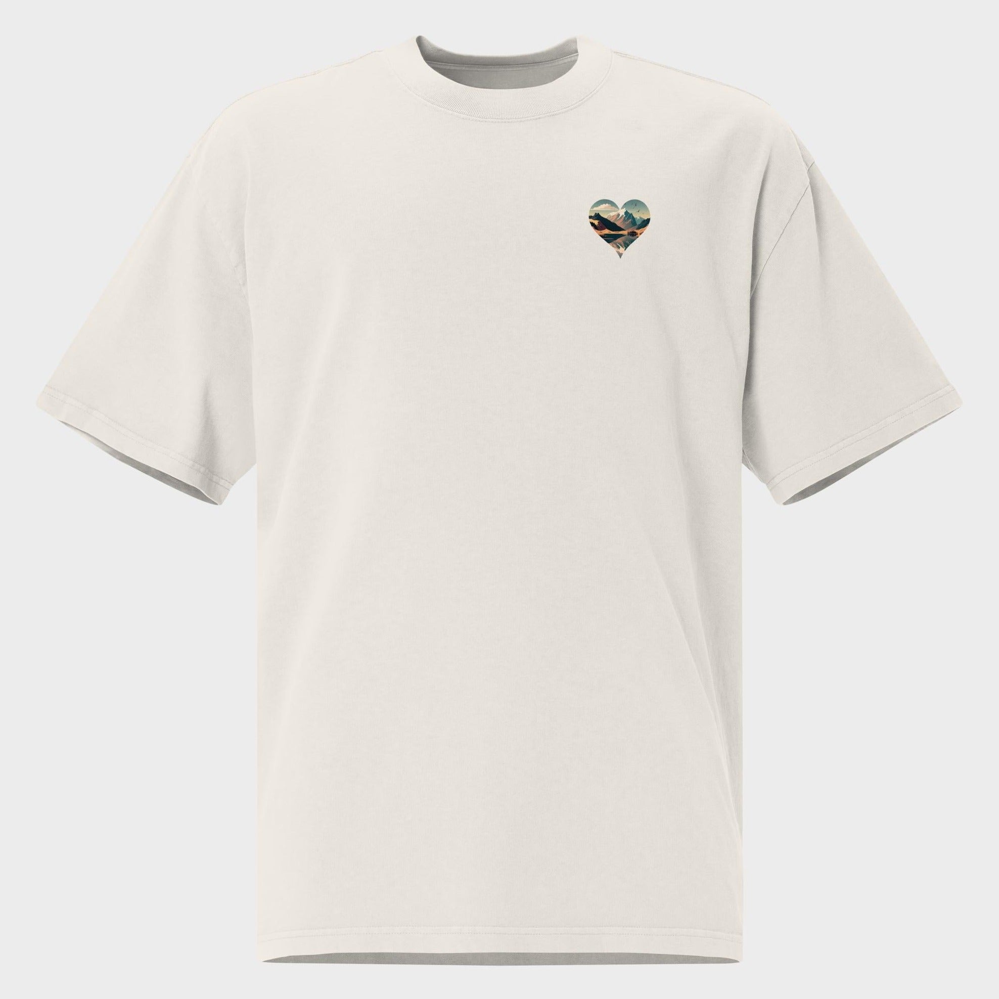 The Heart Of Nature - Oversized T-Shirt
