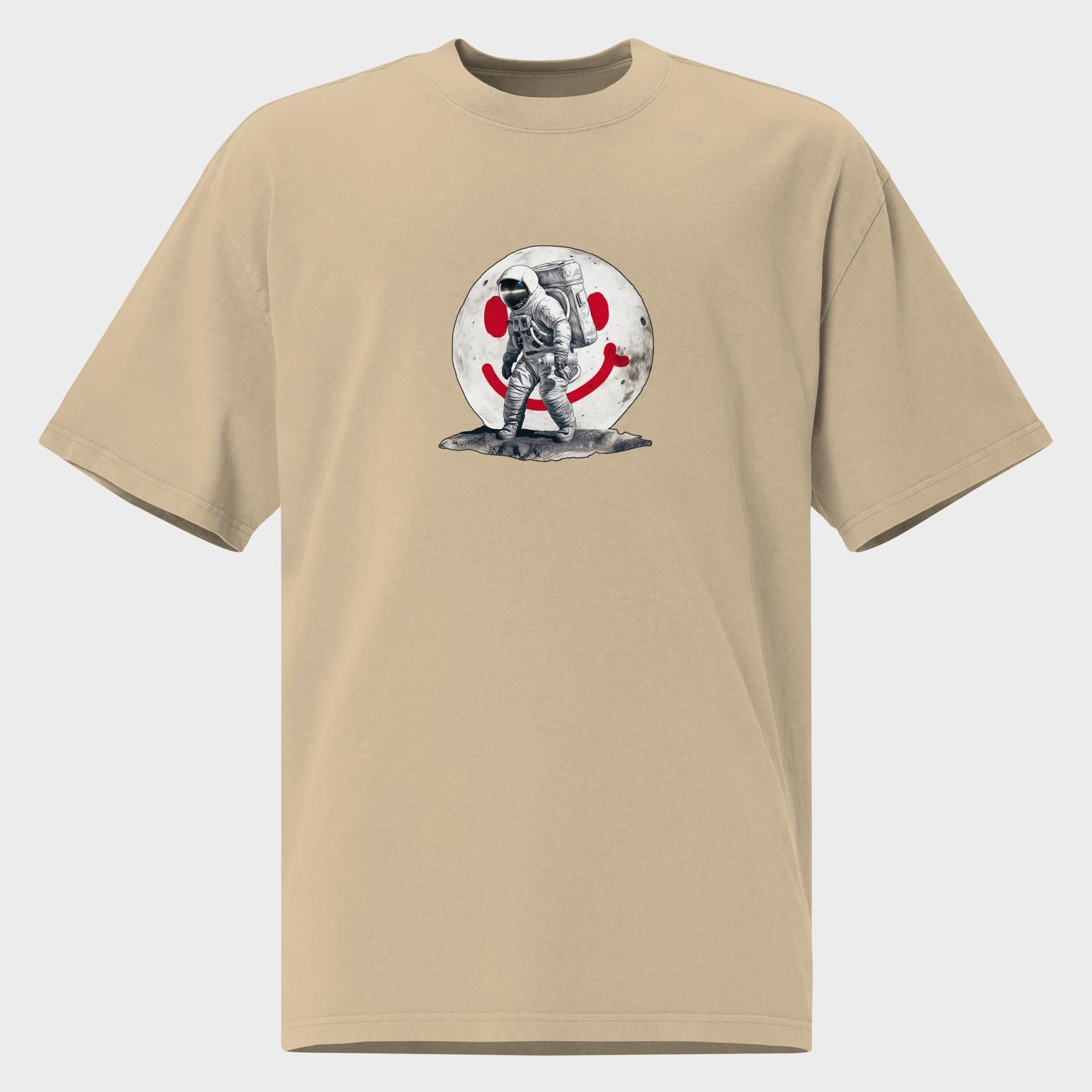 Full Moon Artist - Oversized T-Shirt